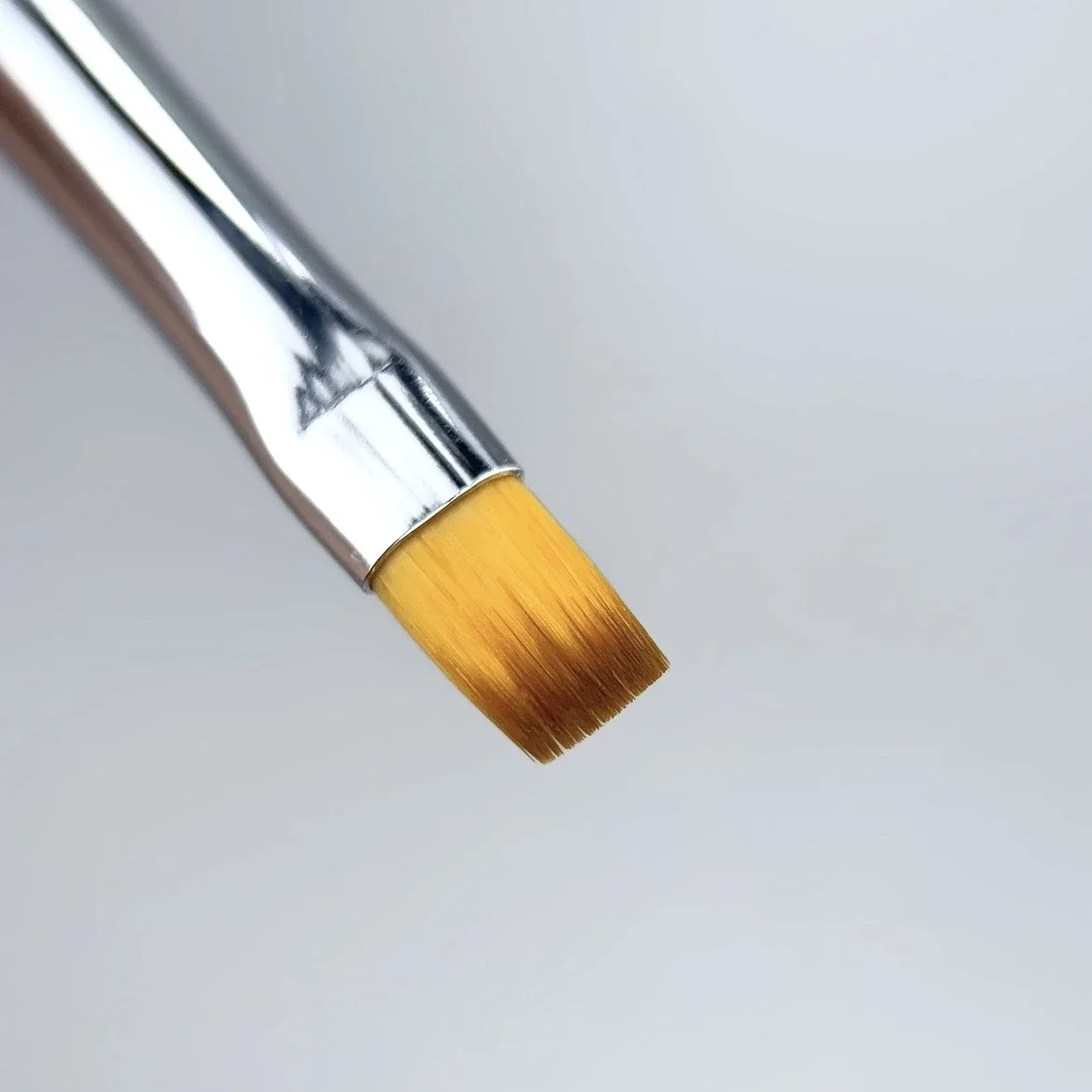 NAILSOFTHENIGHT Nail Art Brush — kvadratna četkica sa providnom drškom sa perjastim efektom